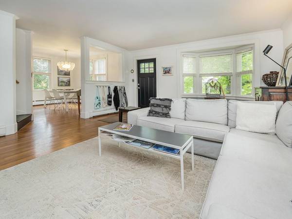 Sea Cliff, NY 11579,148 Main AVE