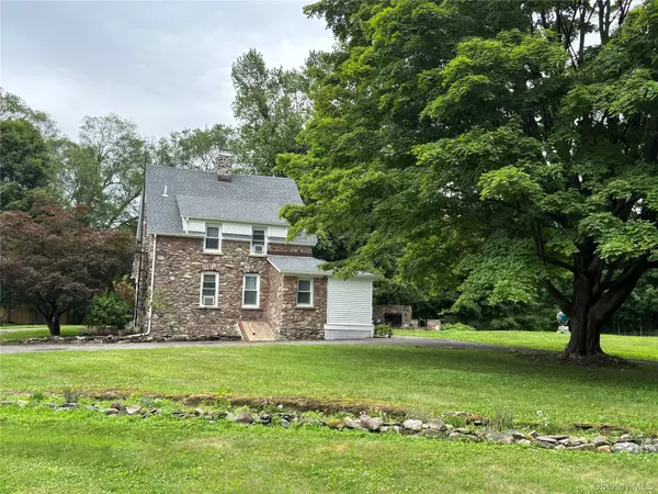 Poughquag, NY 12570,147 Lime Ridge RD
