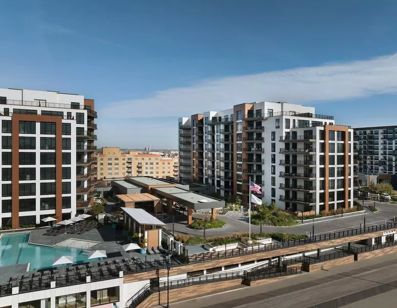 100 Boardwalk #406 A, Long Beach, NY 11561