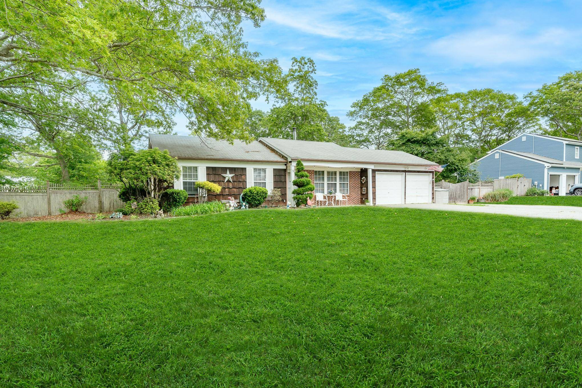 Ridge, NY 11961,7 Cedar Heights DR