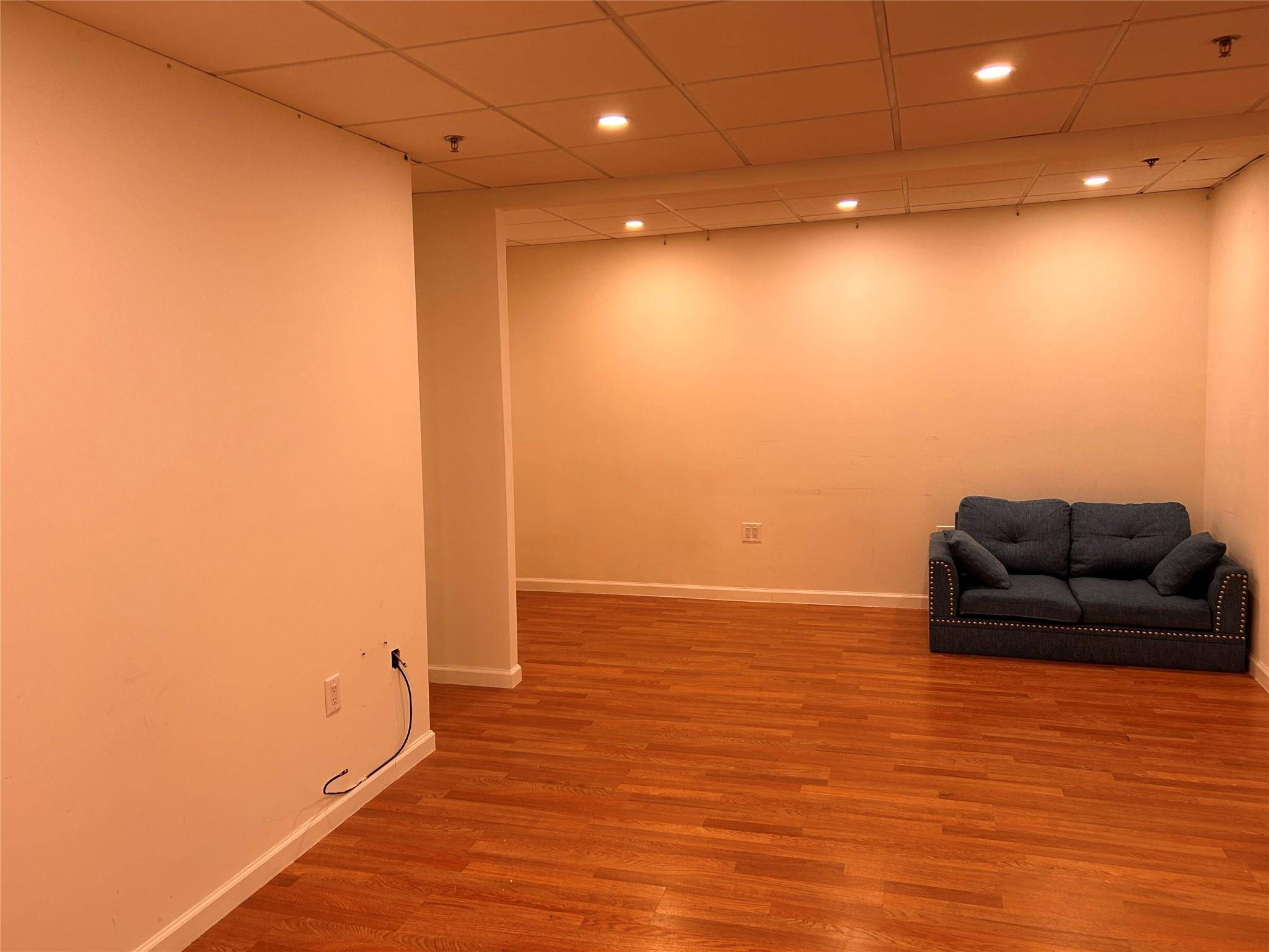 Flushing, NY 11354,129-09 26th AVE #103