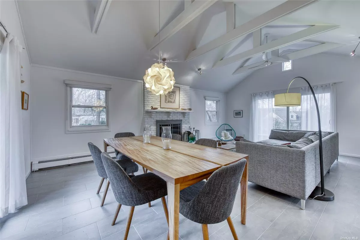 Southold, NY 11971,775 Hickory RD