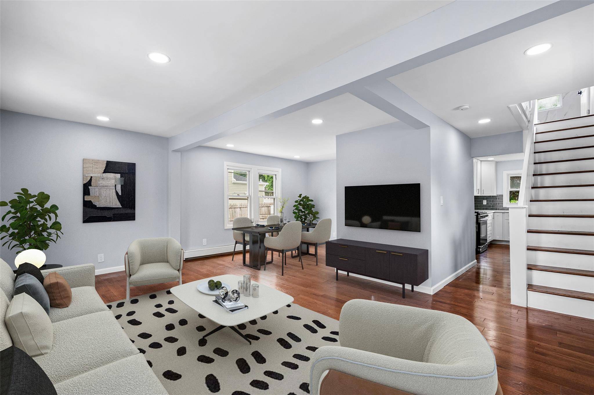 Hempstead, NY 11550,82 Laurel AVE