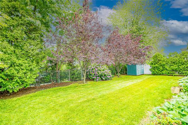 Hicksville, NY 11801,28 Chance ST