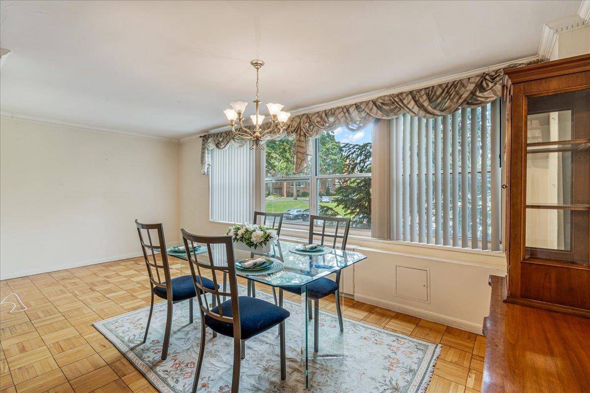 Bayside, NY 11360,211-40 18TH AVE #1J