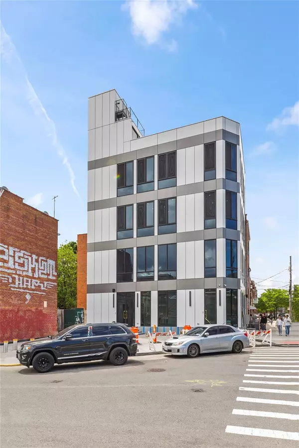 110-72 Corona AVE #1st Fl, Corona, NY 11368