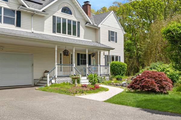 Westhampton Beach, NY 11978,106 S Country RD