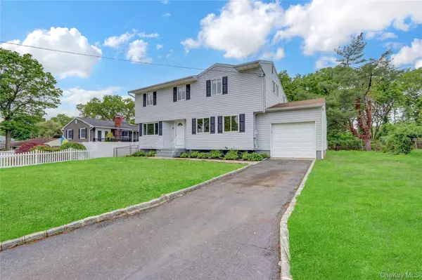 Farmingville, NY 11738,16 Allegheny DR