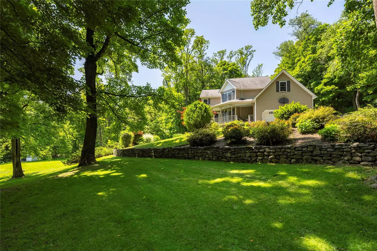 Cold Spring, NY 10516,41 Mountain Brook DR