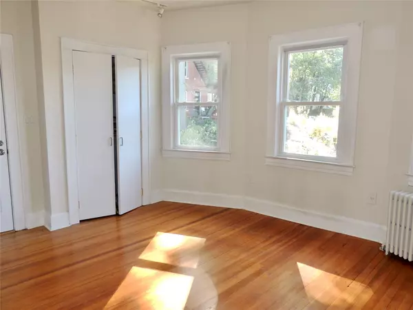 Hastings-on-hudson, NY 10706,15 William ST #3W