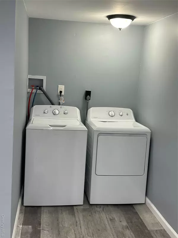 Brewster, NY 10509,864 Route 22