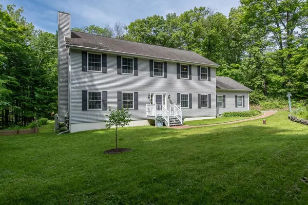 Poughkeepsie, NY 12601,36 Valkill DR