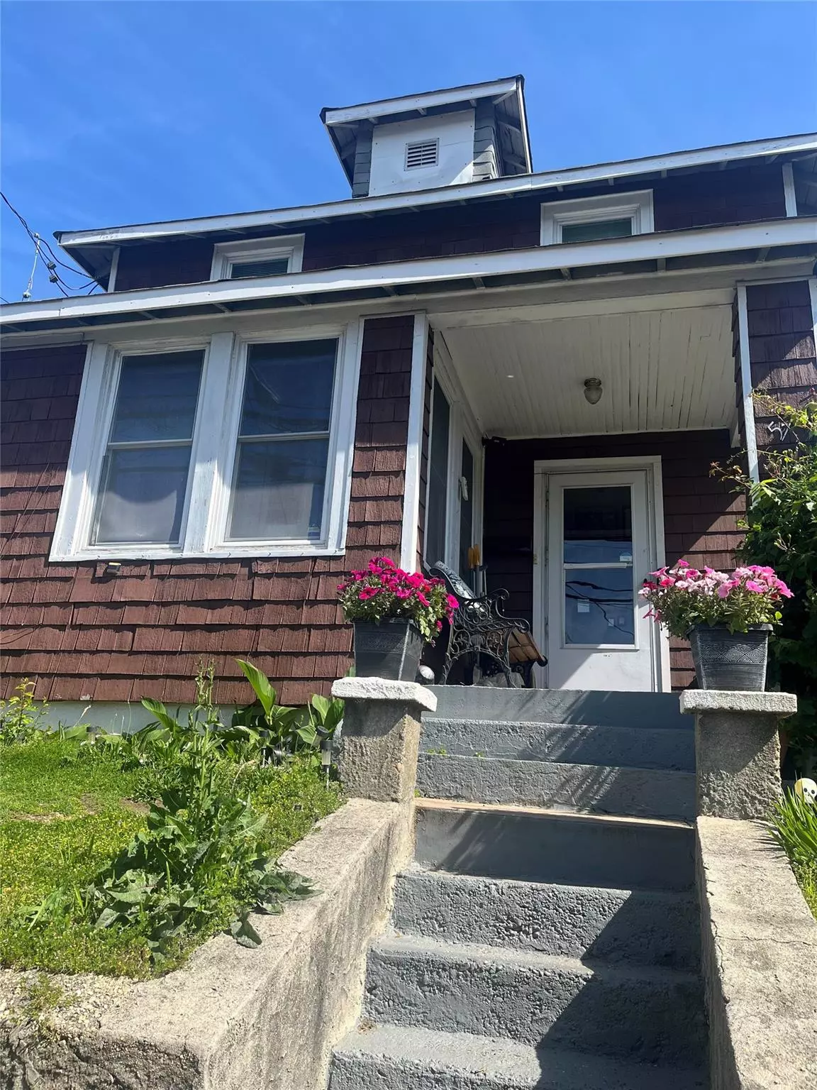 Huntington Station, NY 11746,57 E. Pulaski