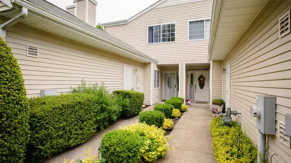 276 Ranch CIR,  Manorville,  NY 11949