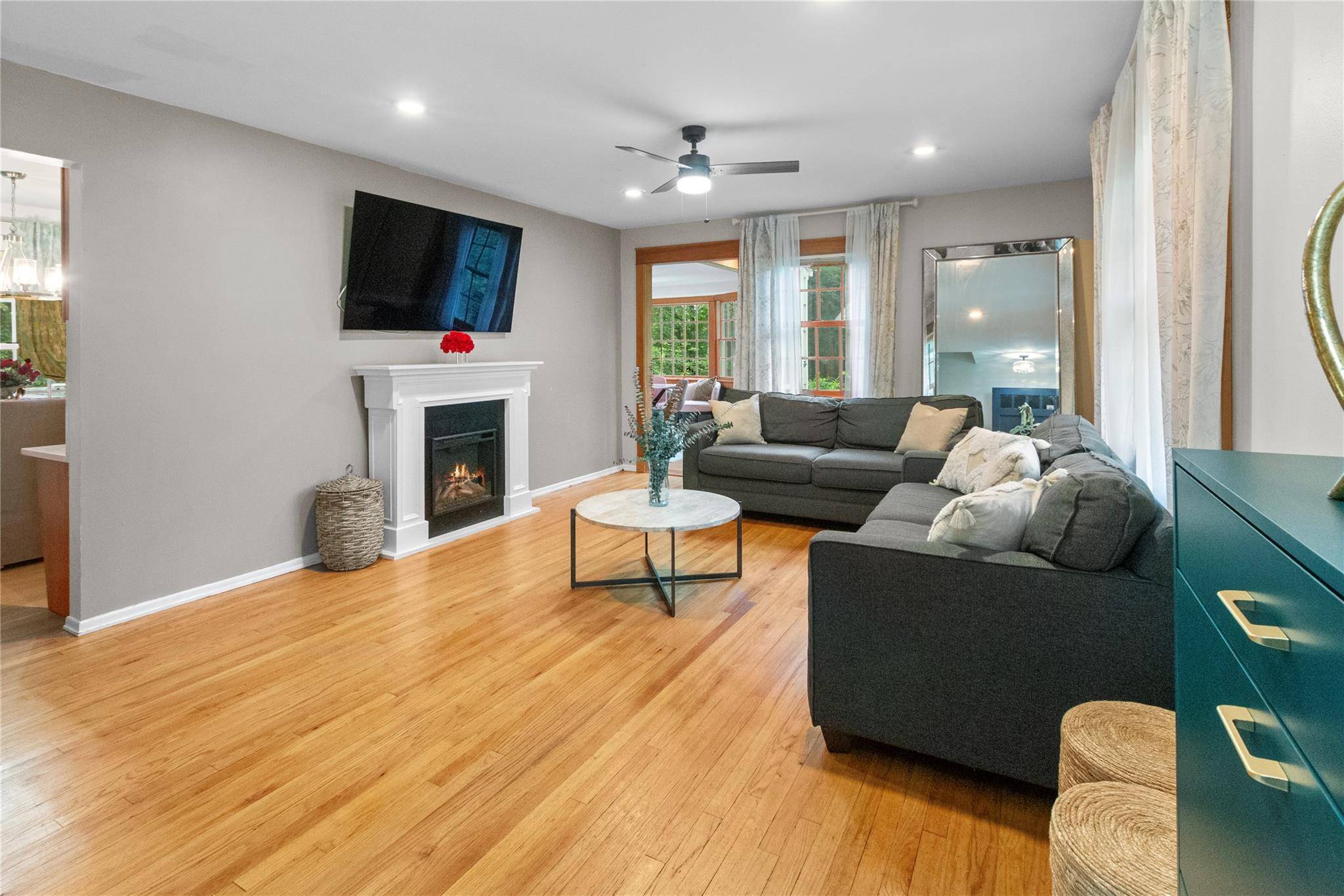 Cortlandt Manor, NY 10567,16 Lyncrest RD