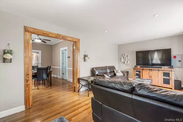 Far Rockaway, NY 11691,319 Beach 47th ST