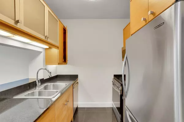 New York (manhattan), NY 10069,120 Riverside BLVD #10T