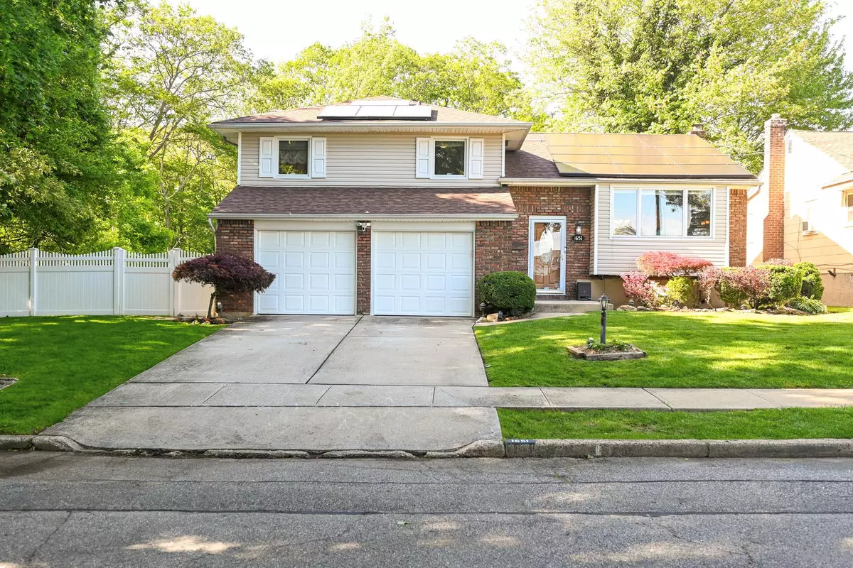 North Merrick, NY 11566,1651 John ST