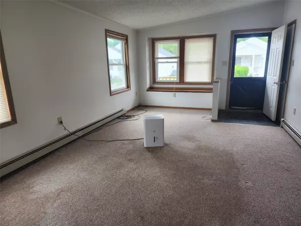Manorville, NY 11949,74 Dogwood LN