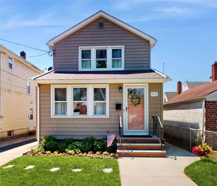 8612 261st ST, Floral Park, NY 11001