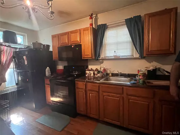 Poughkeepsie, NY 12601,13 Hooker AVE