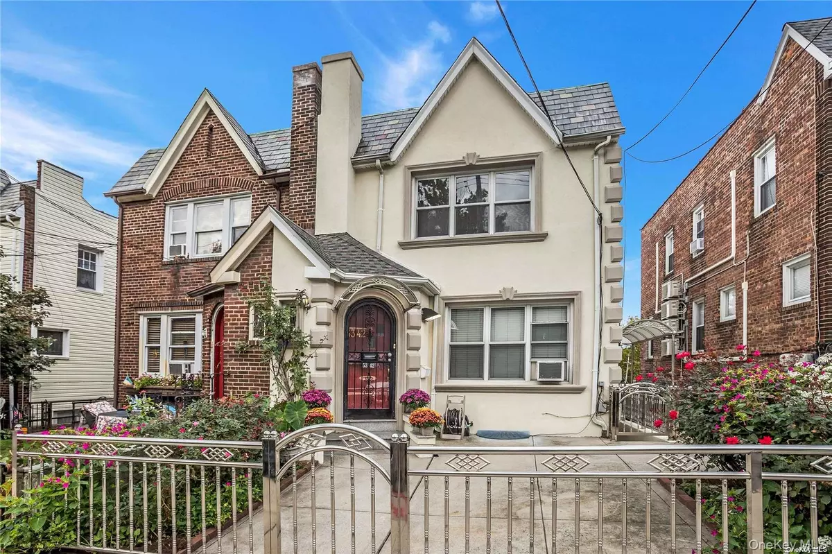 Maspeth, NY 11378,53-42 63rd ST