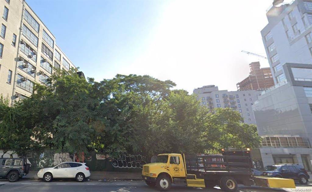 Brooklyn, NY 11201,61 Flatbush Avenue EXT