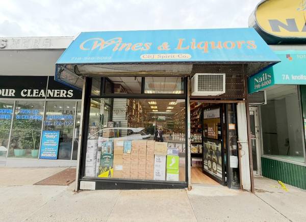 7 Knolls CRES, Bronx, NY 10463