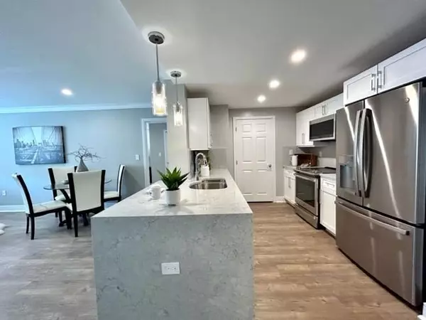 Glen Cove, NY 11542,1100 Avalon ST #S1432