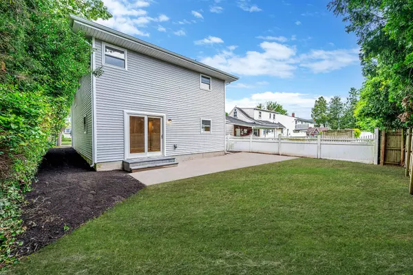 West Babylon, NY 11704,116 Amsterdam AVE