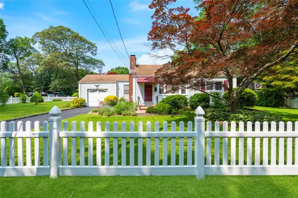 224 Washington AVE, Saint James, NY 11780