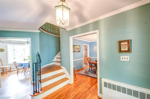 Northport, NY 11768,22 Schooner RD
