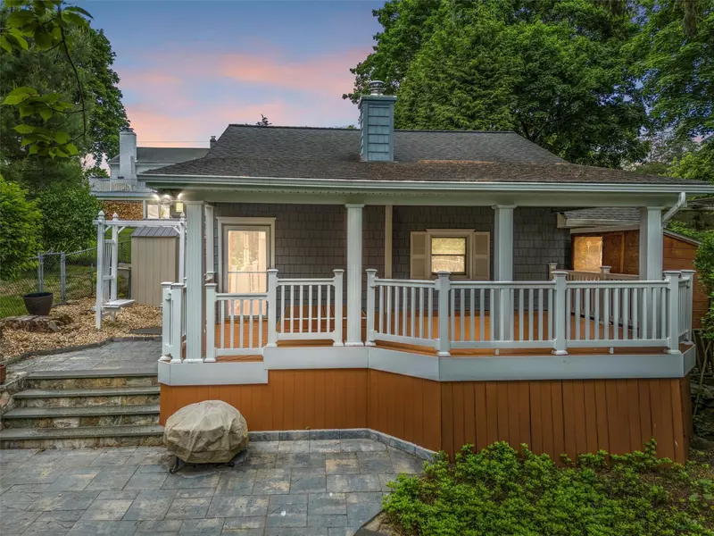12 Hillside TER, Amawalk, NY 10501