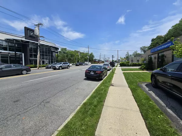 New Rochelle, NY 10801,72 e main ST
