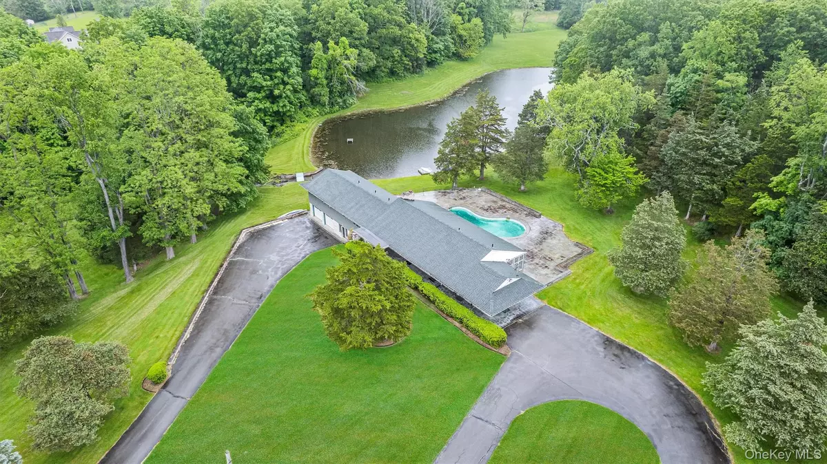 Warwick, NY 10990,736 State Route 94