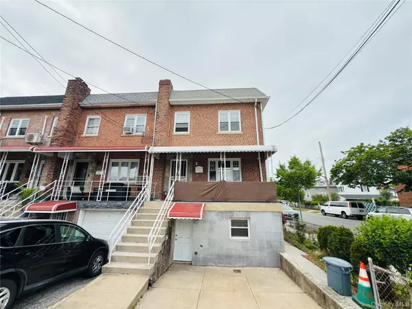 2943 Waterbury AVE, Bronx, NY 10461