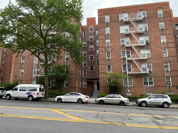 501 Riverdale AVE #6L, Yonkers, NY 10705
