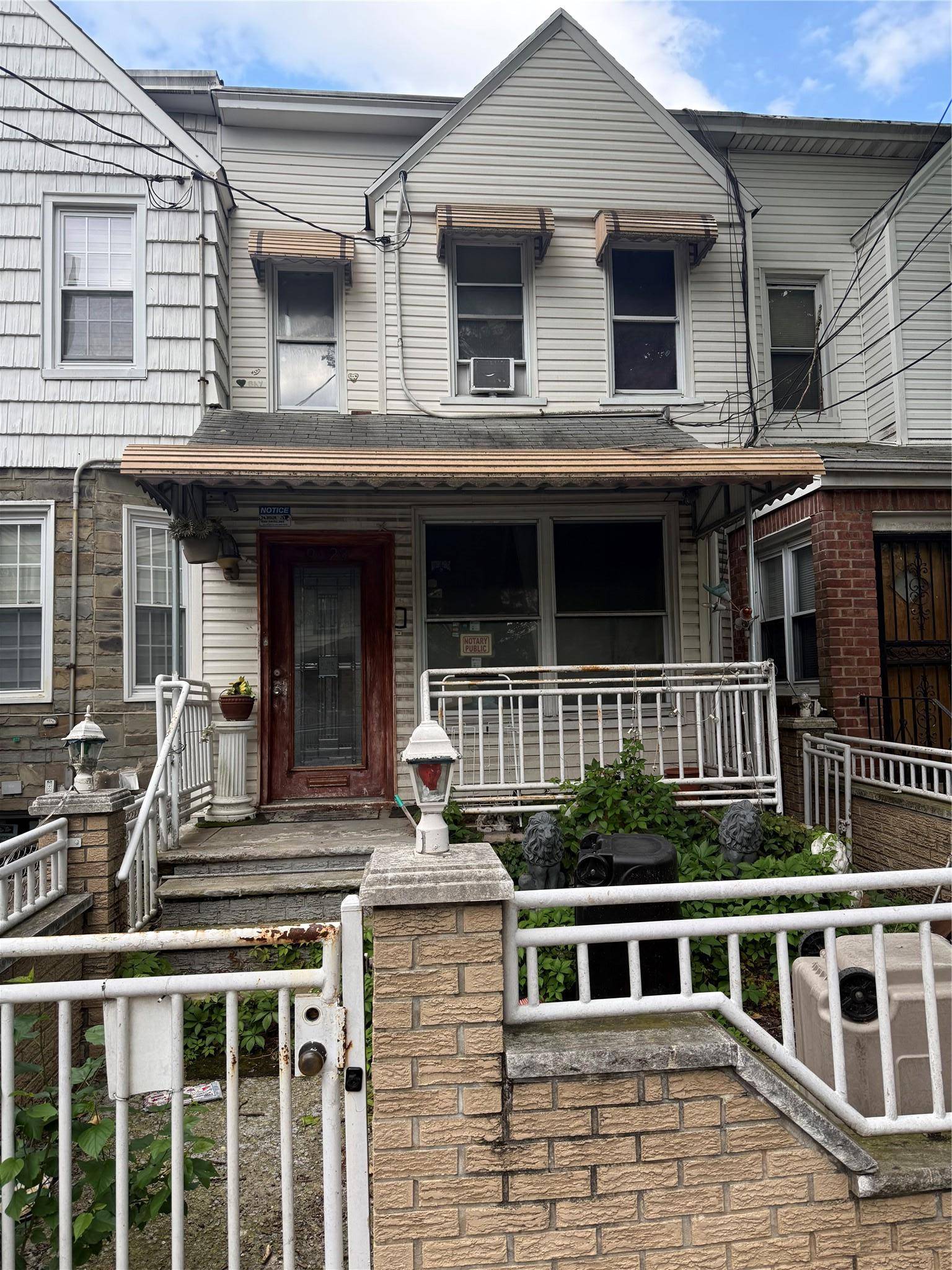 9423 115th ST, Richmond Hill, NY 11419