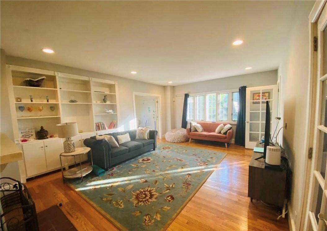 Scarsdale, NY 10583,2 Wynmor RD