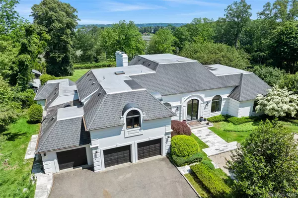 Oyster Bay, NY 11771,204 Centre Island RD