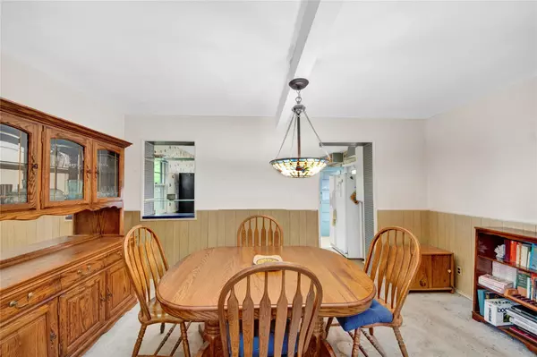Freeport, NY 11520,23 Lenox PL