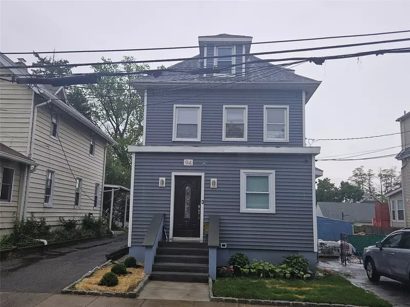 94 Briggs AVE, Yonkers, NY 10701