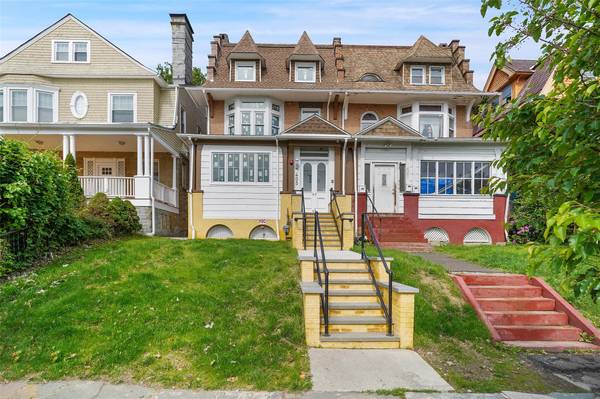 Newburgh, NY 12550,405 Grand ST #2