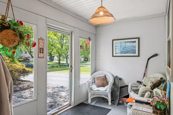 Stony Brook, NY 11790,25 Mystic WAY