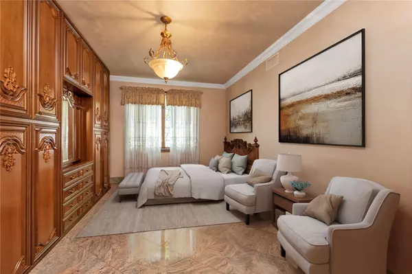 Bronx, NY 10465,1338 Kearney AVE