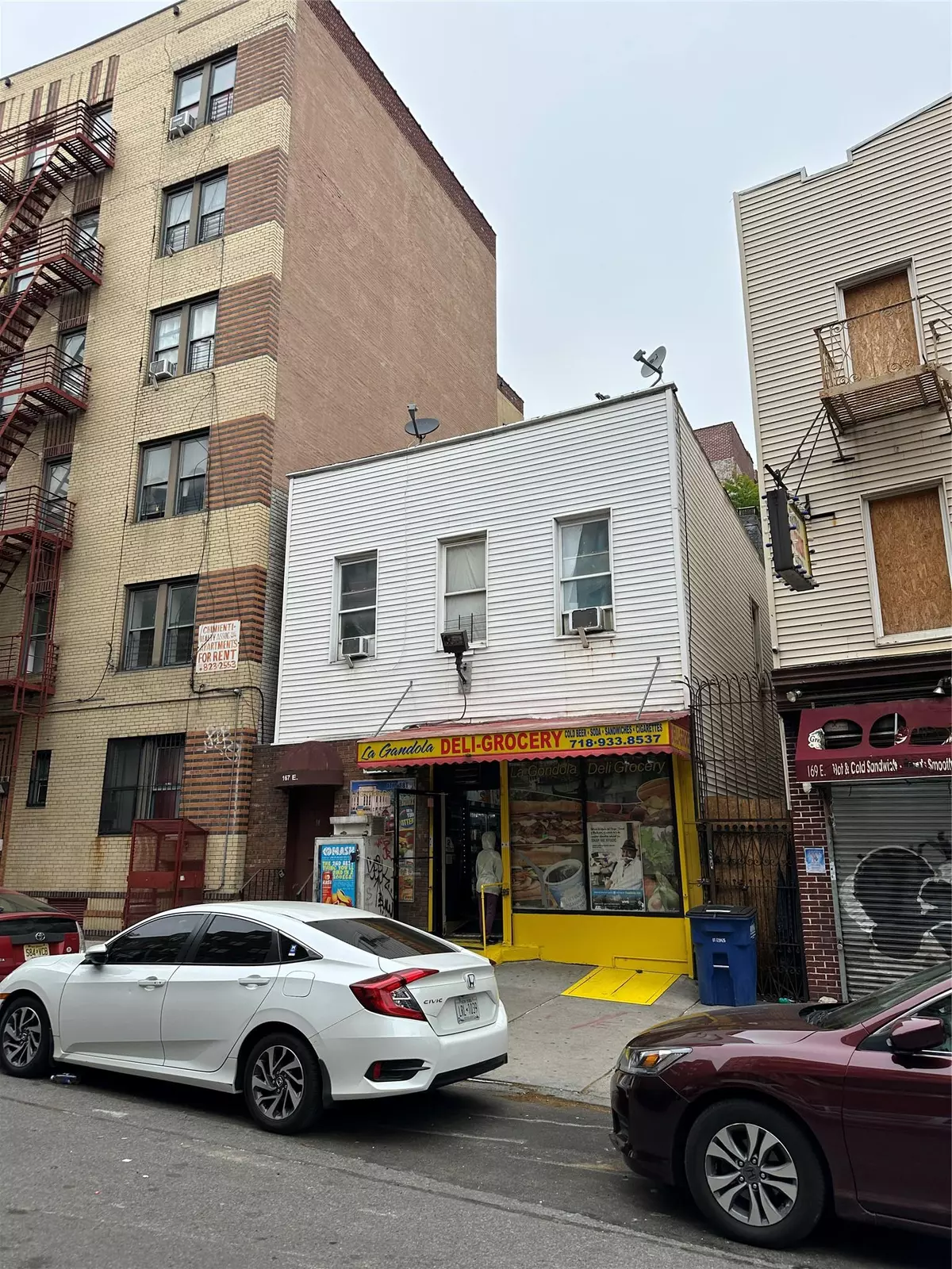 Bronx, NY 10458,167 E 205th ST