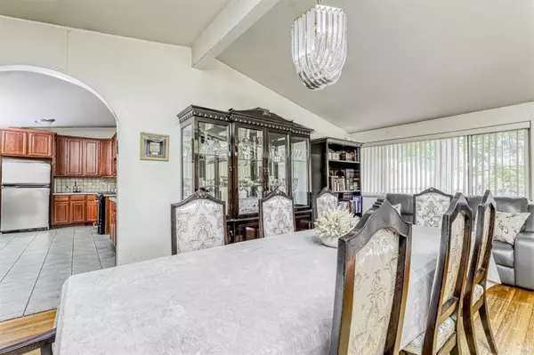 Spring Valley, NY 10977,581 Union RD