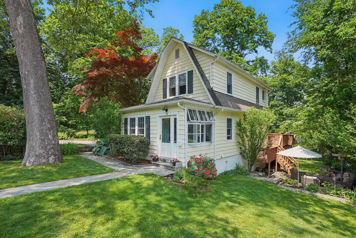 Katonah, NY 10536,93 Huntville RD