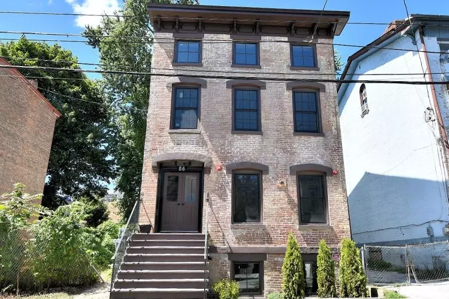 86 Lander ST, Newburgh, NY 12550