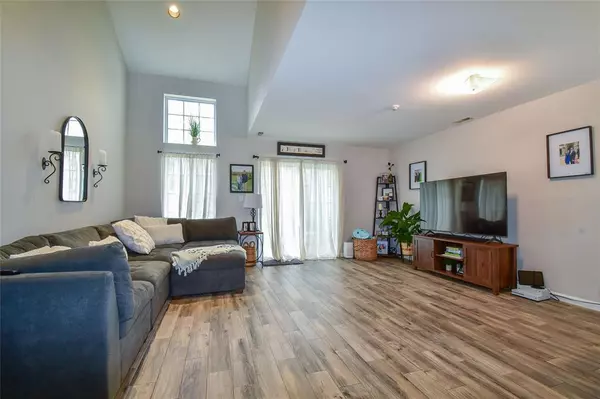 Manorville, NY 11949,172 Gothic CIR